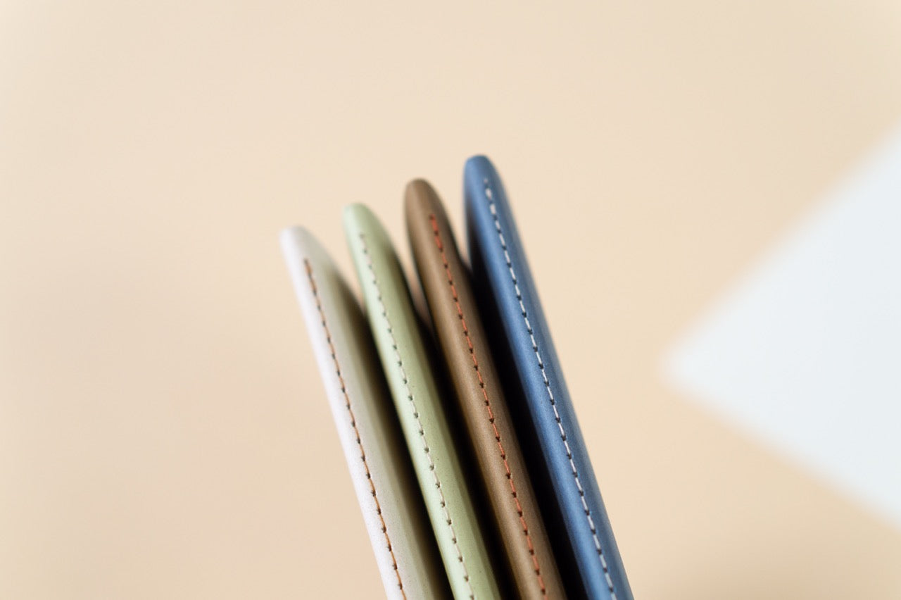 Semainier intemporel - Les essentiels · Reliure Singer & dorure